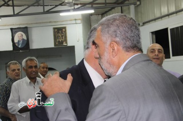 الطيبة: وفد من لجنة المتابعة في زيارة تهنئة للمحامي شعاع منصور